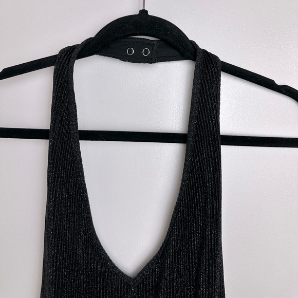 UO OUT FROM UNDER Brooke Shimmer Metallic Black V-Neck Body Suit Size XL EUC - Picture 5 of 10